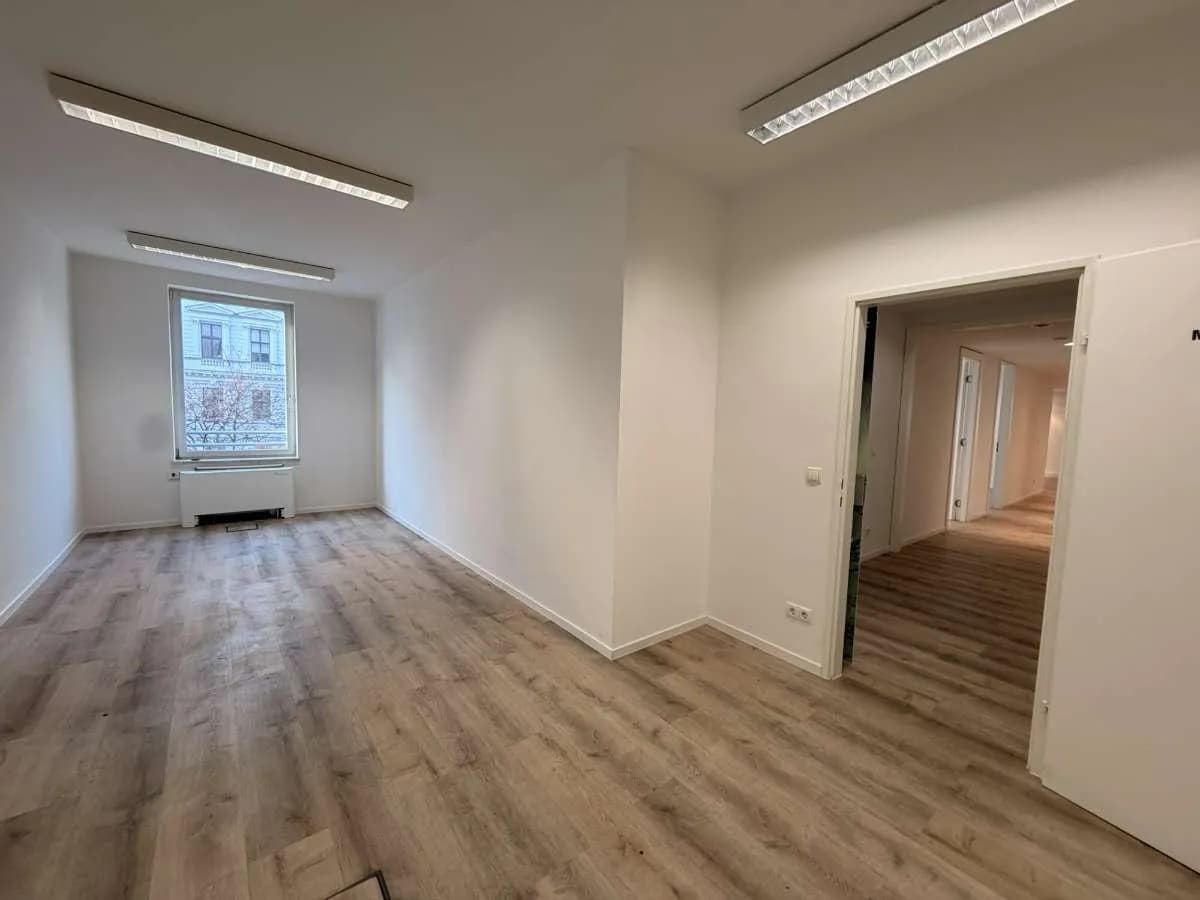 Gewerbeimmobilie mieten in Wien – 311 m², € 5.754 – Bild 9 von 14