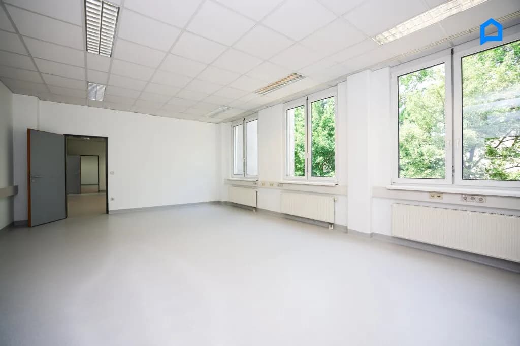 10-Zimmer-Gewerbeimmobilie mieten in Wien – 300 m², € 3.750 – Bild 23 von 30