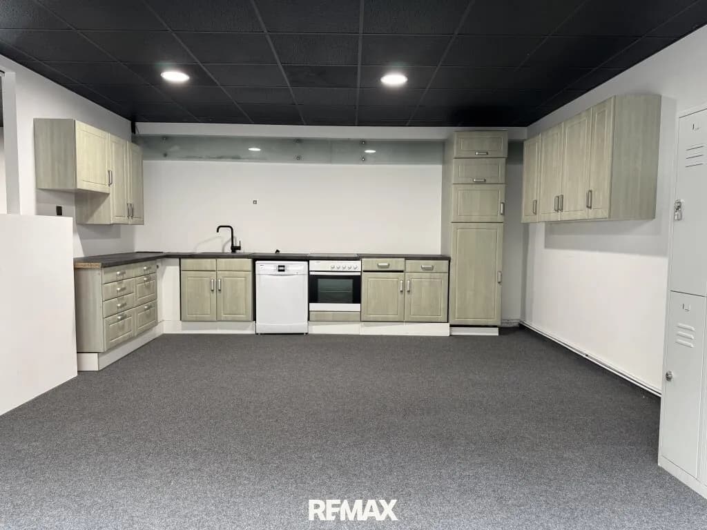 Gewerbeimmobilie mieten in Klagenfurt – 638 m², € 3.675 – Bild 14 von 22