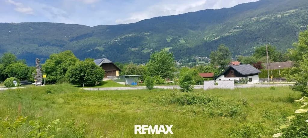 Grundstück kaufen in Feldkirchen – 1 837 m², € 295.000