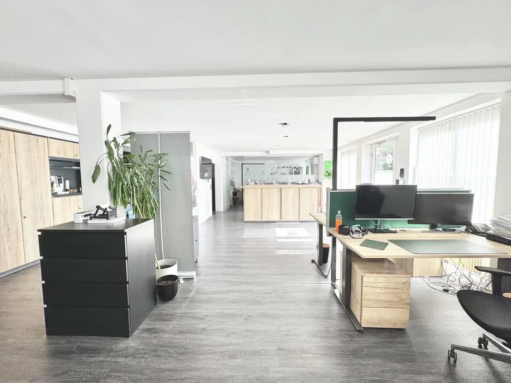 4-Zimmer-Gewerbeimmobilie mieten in Wien – 175 m², € 1.990 – Bild 3 von 17