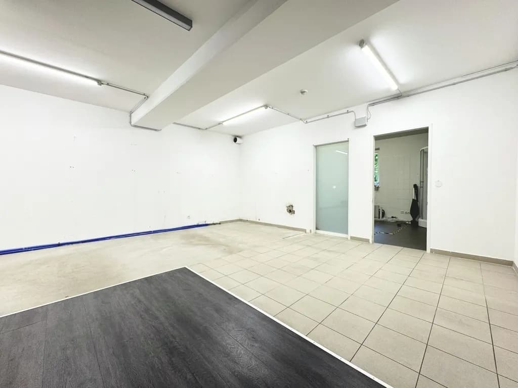 4-Zimmer-Gewerbeimmobilie mieten in Wien – 175 m², € 1.990 – Bild 13 von 17