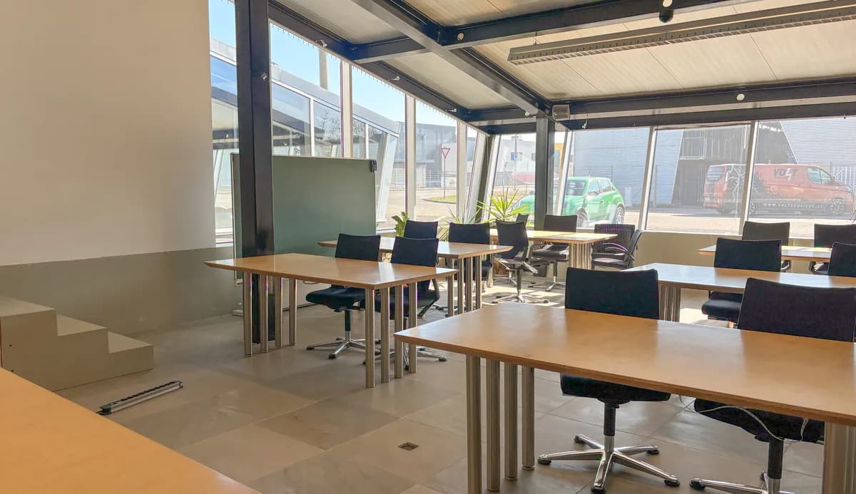 Gewerbeimmobilie mieten in Linz – 744 m², € 10.060 – Bild 3 von 14