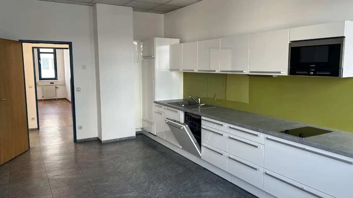 Gewerbeimmobilie mieten in Wien – 318 m², € 4.738 – Bild 7 von 9