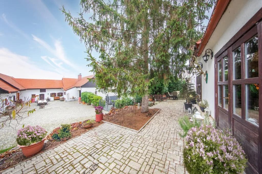 9-Zimmer-Immobilie kaufen in Güssing – 350 m², € 999.000 – Bild 3 von 60