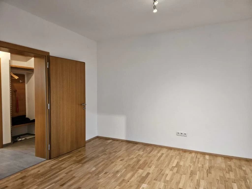 3-Zimmer-Wohnung kaufen in Innsbruck – 59 m², € 382.500 – Bild 2 von 8