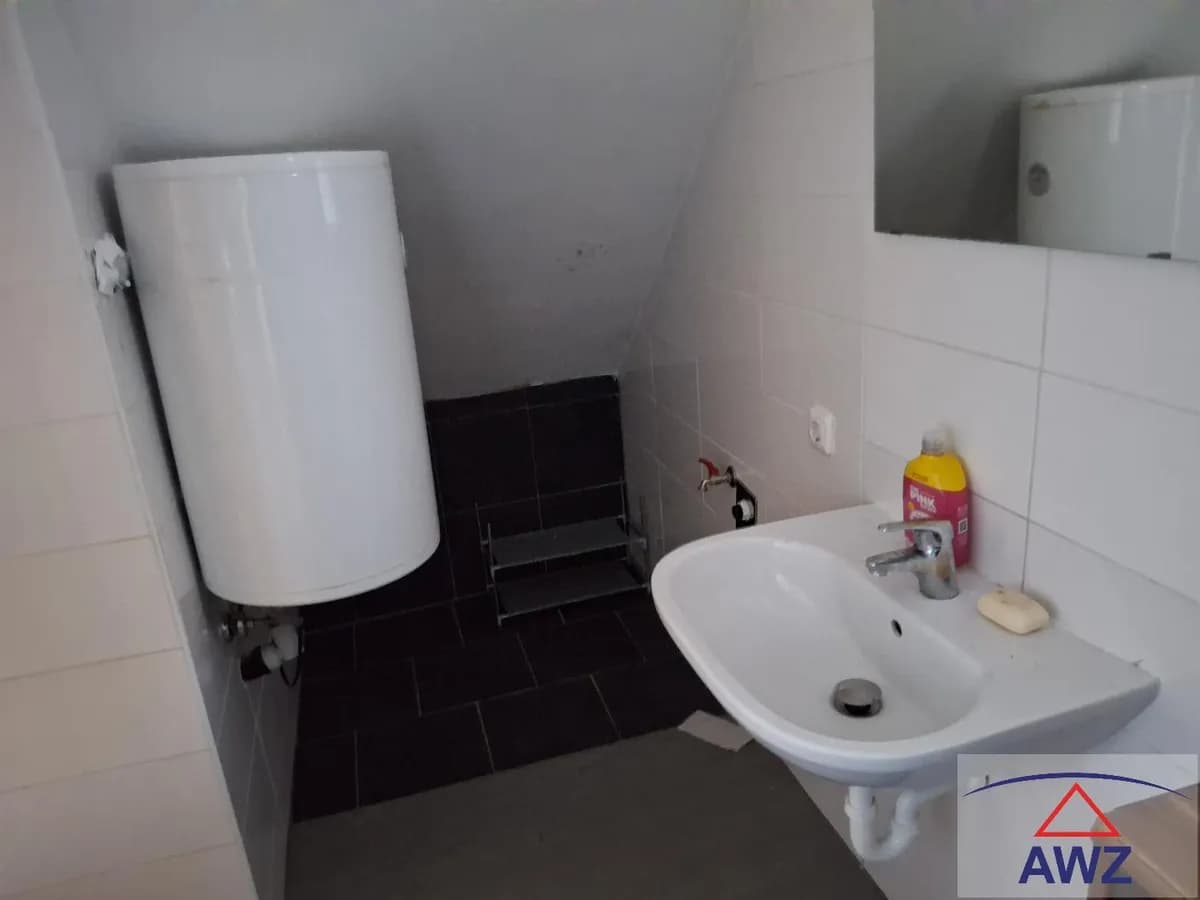 8-Zimmer-Haus kaufen in Wels-Land – 175 m², € 295.000 – Bild 5 von 6