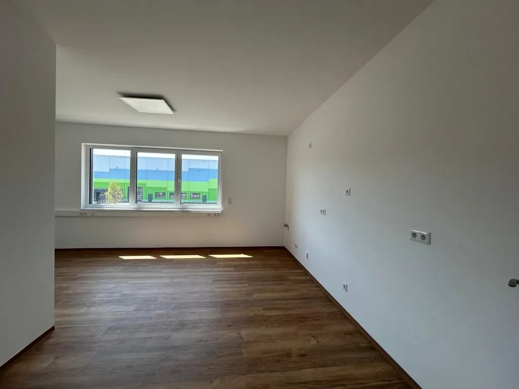 4-Zimmer-Gewerbeimmobilie mieten in Baden – 113 m², € 1.746 – Bild 5 von 15
