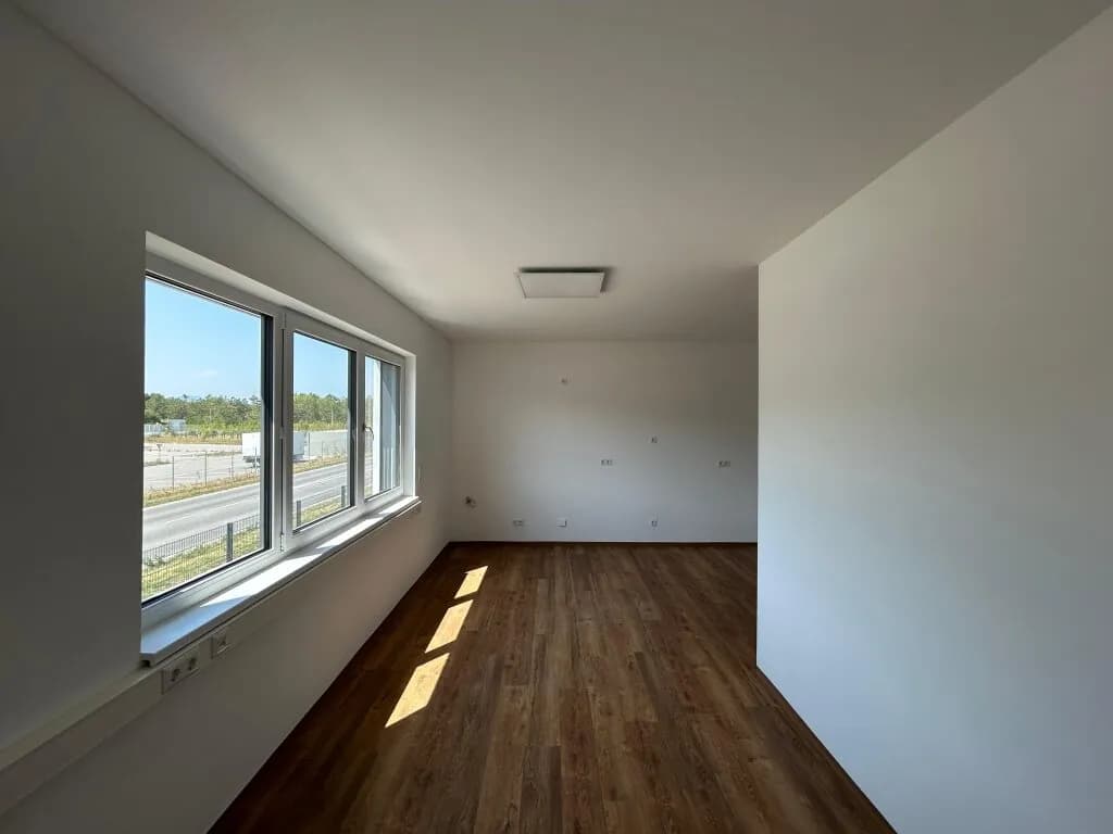 4-Zimmer-Gewerbeimmobilie mieten in Baden – 113 m², € 1.746 – Bild 7 von 15