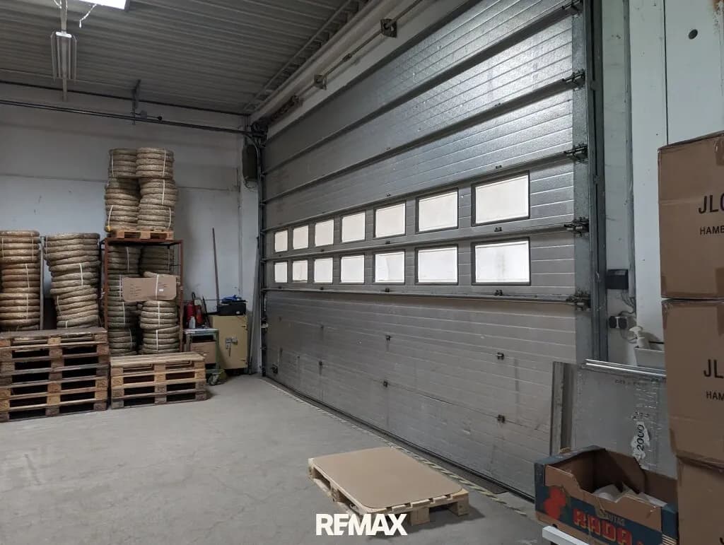 Gewerbeimmobilie mieten in Amstetten – 586 m², € 2.638 – Bild 2 von 9