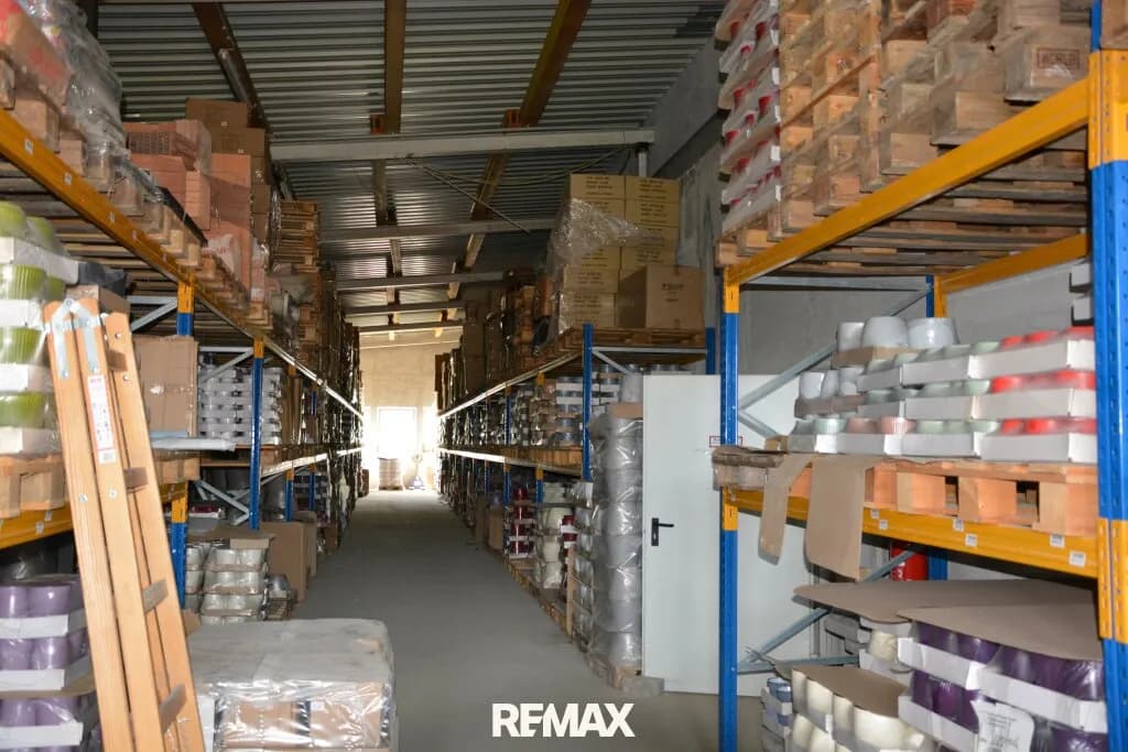 Gewerbeimmobilie mieten in Amstetten – 586 m², € 2.638 – Bild 5 von 9