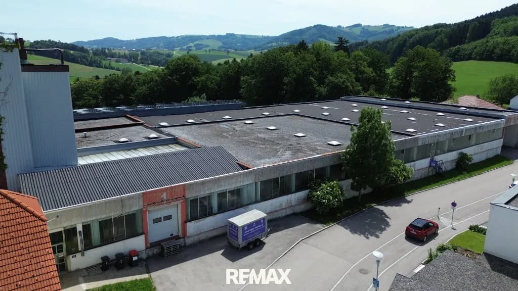 Gewerbeimmobilie mieten in Amstetten – 2 863 m²