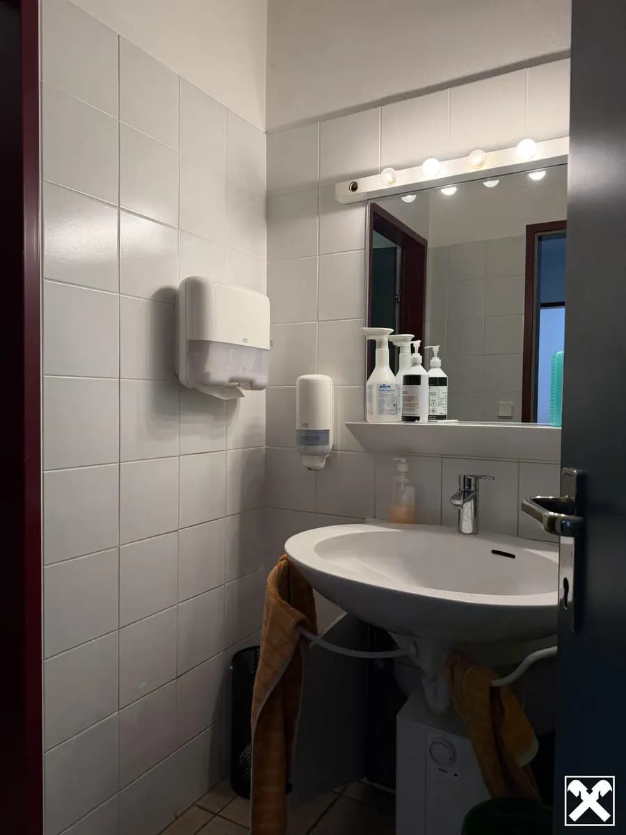 2-Zimmer-Gewerbeimmobilie kaufen in Wiener Neustadt Land – 197 m², € 140.000 – Bild 10 von 15