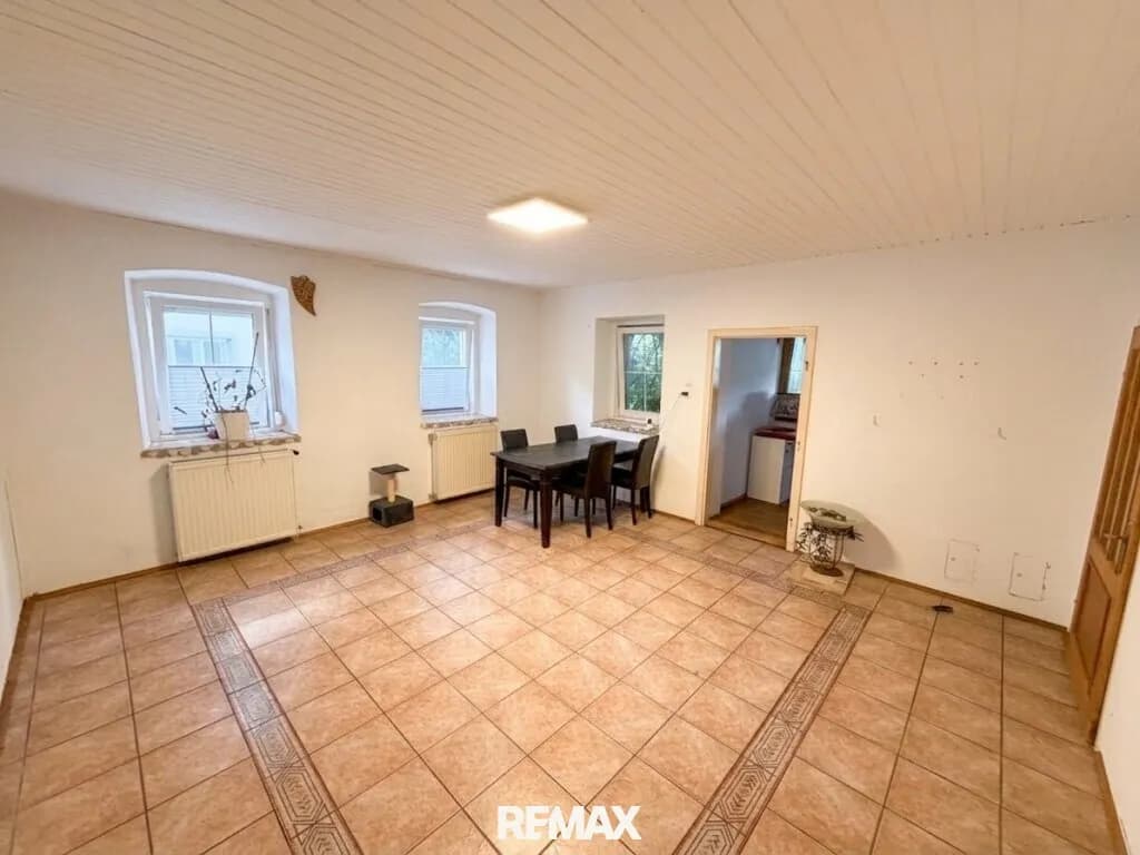 8-Zimmer-Haus kaufen in Neunkirchen – 250 m², € 389.000 – Bild 11 von 54