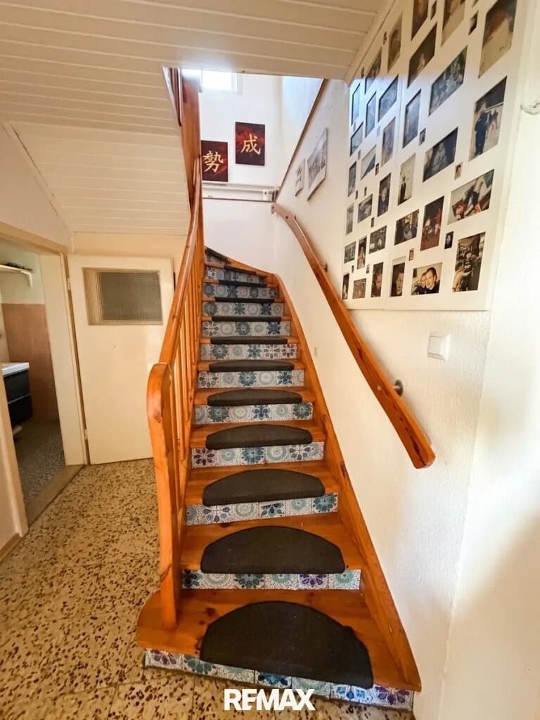 8-Zimmer-Haus kaufen in Neunkirchen – 250 m², € 389.000 – Bild 16 von 54