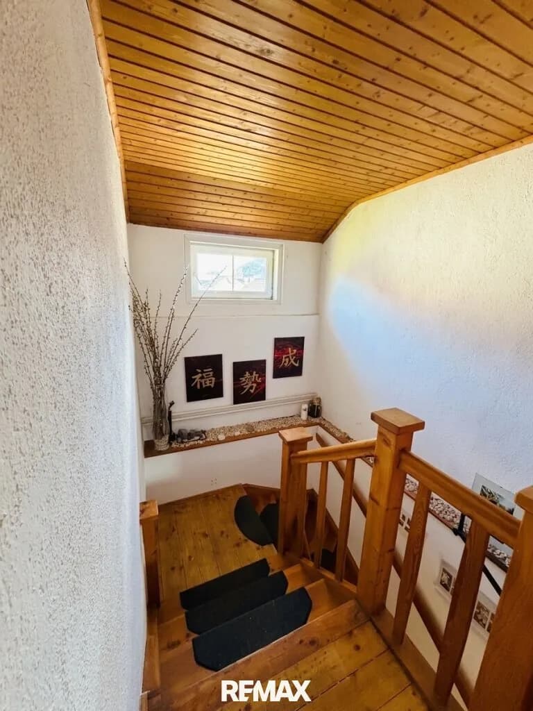 8-Zimmer-Haus kaufen in Neunkirchen – 250 m², € 389.000 – Bild 17 von 54