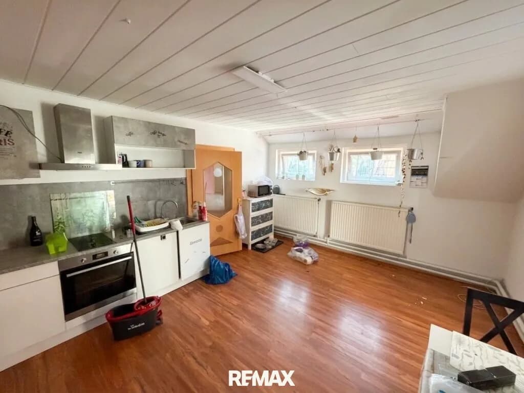 8-Zimmer-Haus kaufen in Neunkirchen – 250 m², € 389.000 – Bild 19 von 54
