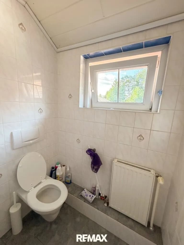 8-Zimmer-Haus kaufen in Neunkirchen – 250 m², € 389.000 – Bild 24 von 54