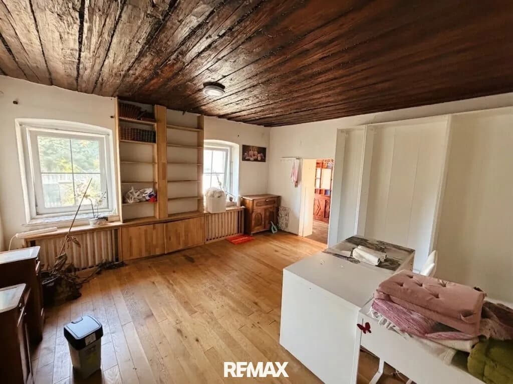 8-Zimmer-Haus kaufen in Neunkirchen – 250 m², € 389.000 – Bild 30 von 54