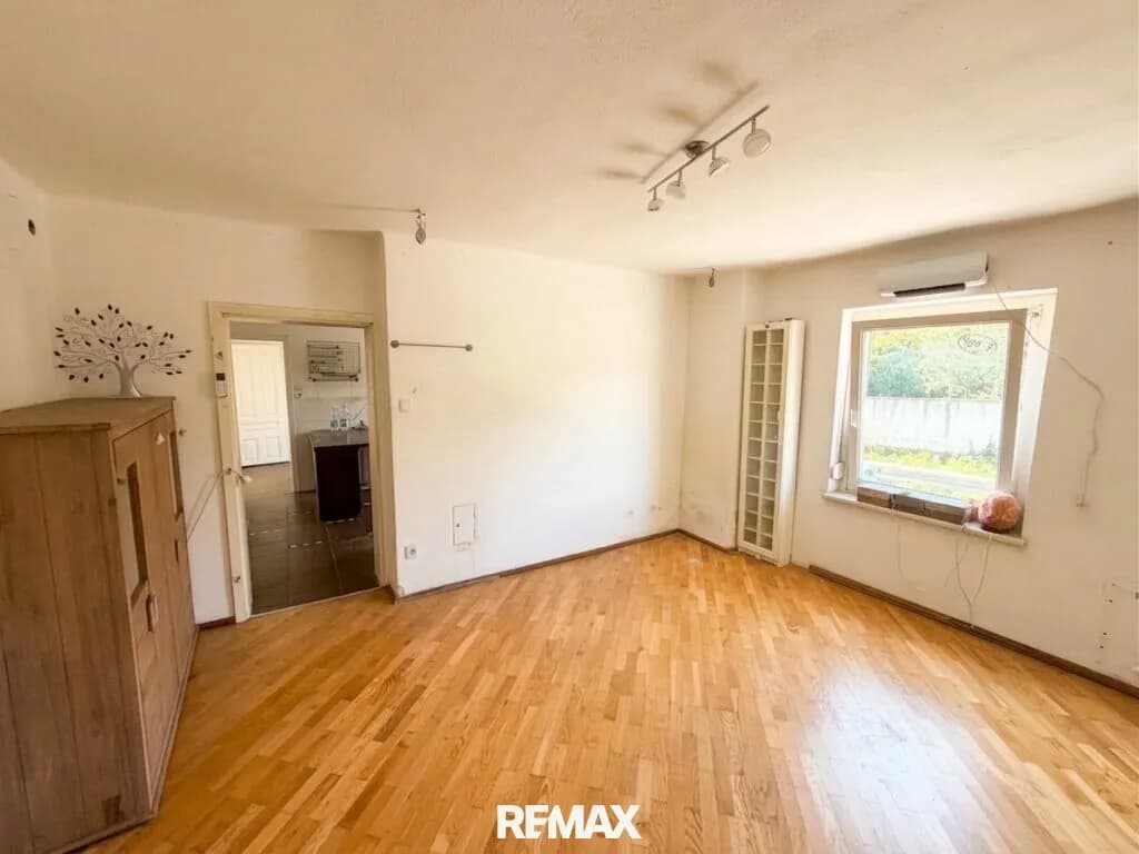 8-Zimmer-Haus kaufen in Neunkirchen – 250 m², € 389.000 – Bild 38 von 54