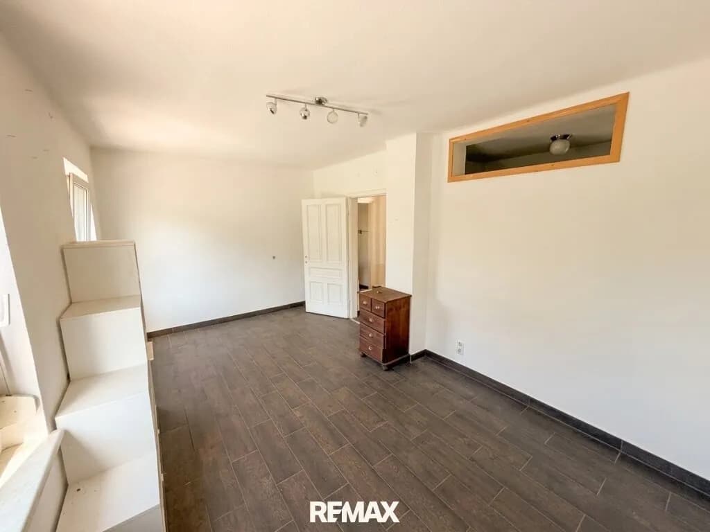 8-Zimmer-Haus kaufen in Neunkirchen – 250 m², € 389.000 – Bild 41 von 54