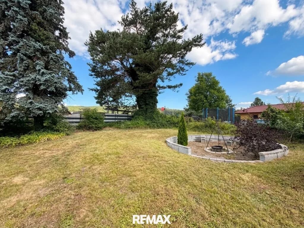 8-Zimmer-Haus kaufen in Neunkirchen – 250 m², € 389.000 – Bild 47 von 54