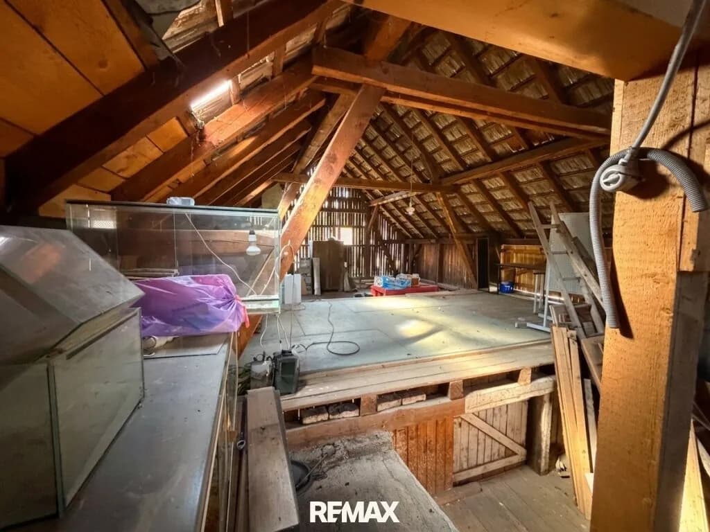 8-Zimmer-Haus kaufen in Neunkirchen – 250 m², € 389.000 – Bild 51 von 54
