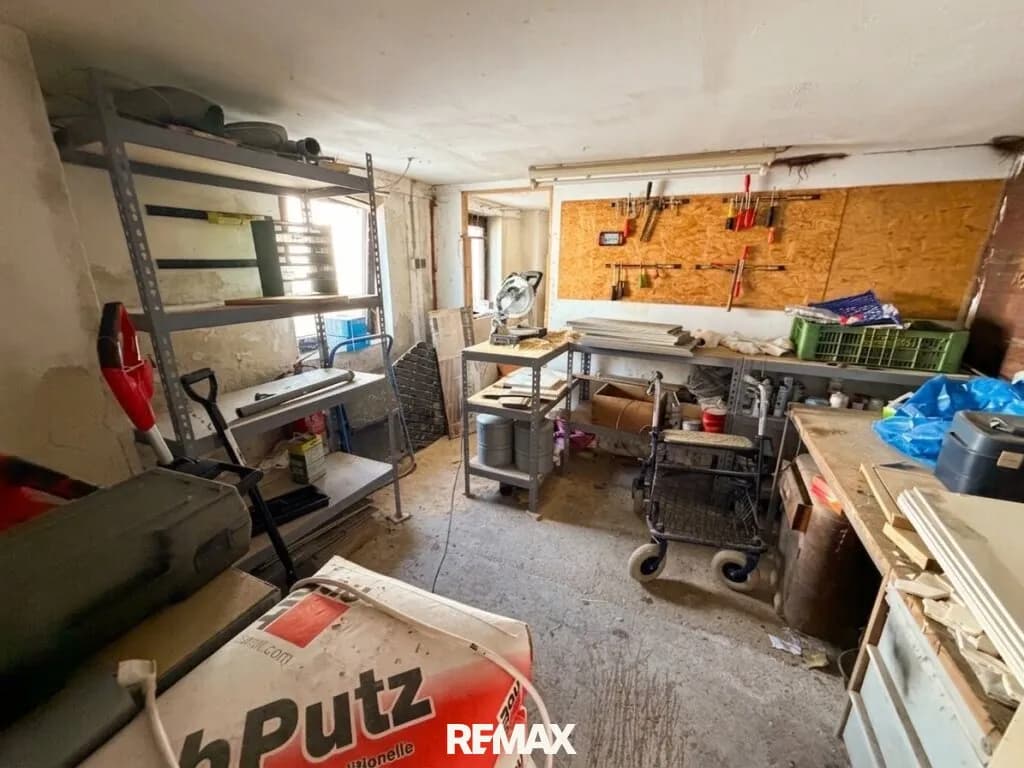 8-Zimmer-Haus kaufen in Neunkirchen – 250 m², € 389.000 – Bild 52 von 54