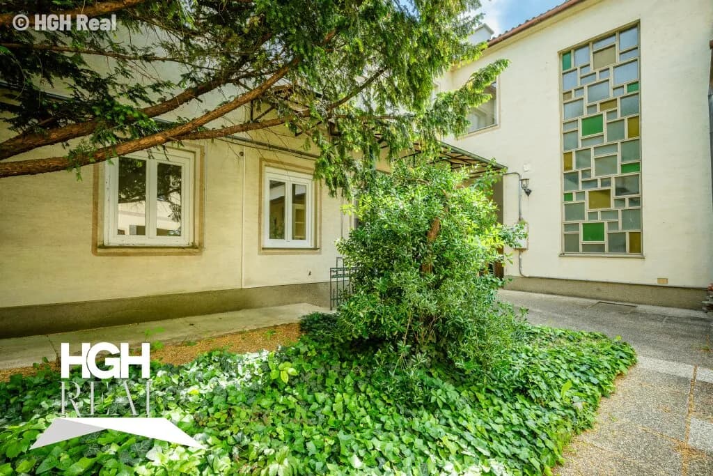 6-Zimmer-Wohnung kaufen in Wien – 240 m², € 448.000 – Bild 1 von 28