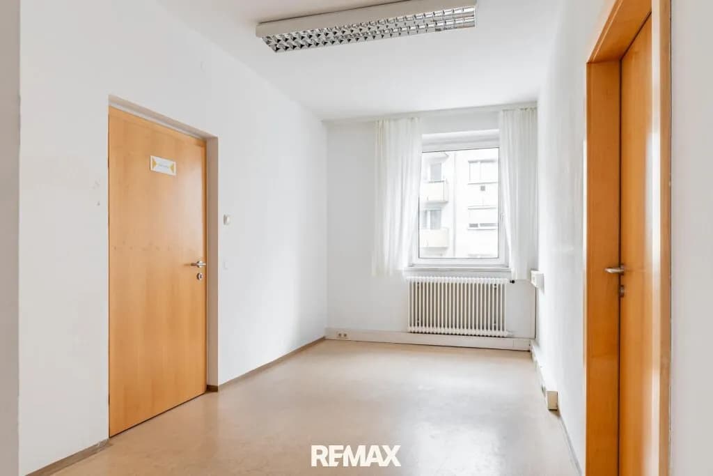 6-Zimmer-Gewerbeimmobilie mieten in Linz – 160 m², € 1.185 – Bild 1 von 7