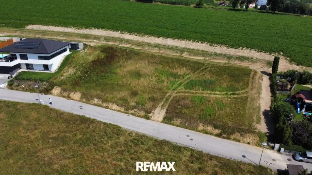 Grundstück kaufen in Grieskirchen – 873 m²
