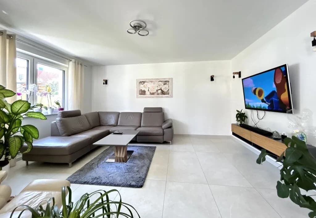 5-Zimmer-Haus kaufen in Neunkirchen – 150 m², € 370.000 – Bild 4 von 15
