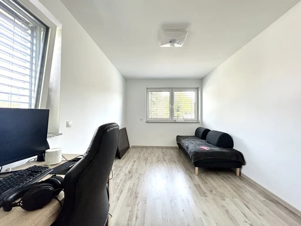 5-Zimmer-Haus kaufen in Neunkirchen – 150 m², € 370.000 – Bild 9 von 15