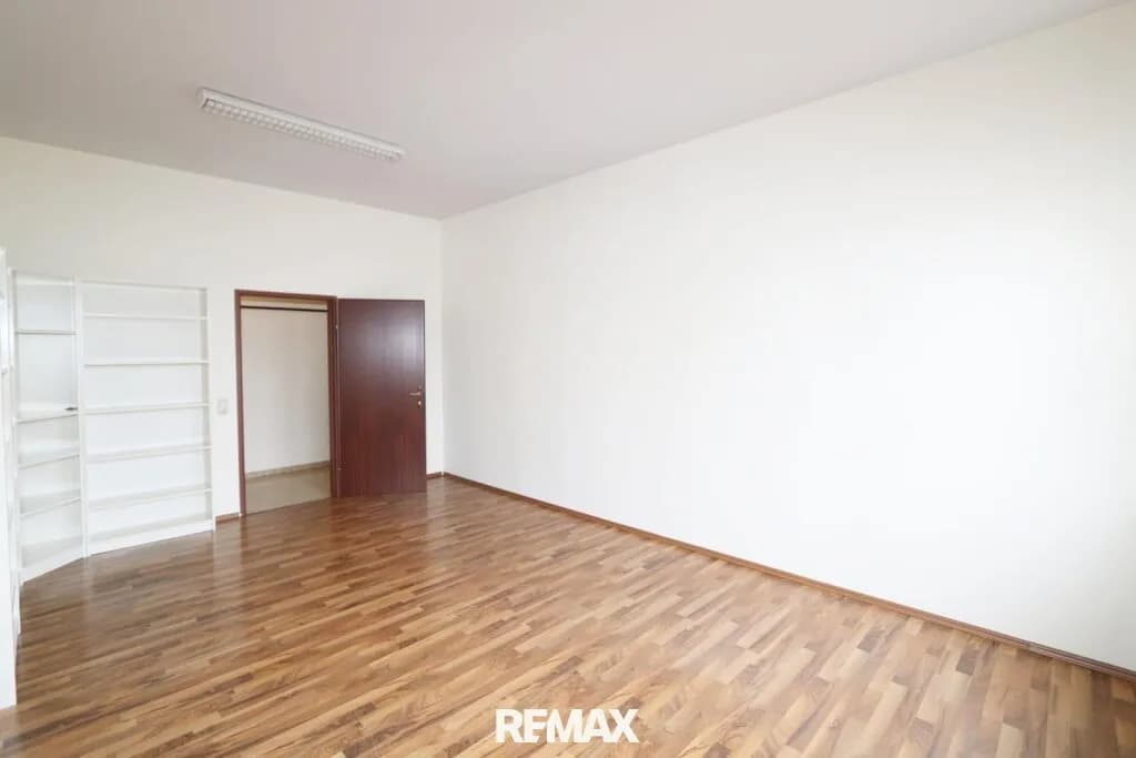 Immobilie mieten in Wels – 173 m², € 2.150 – Bild 7 von 10