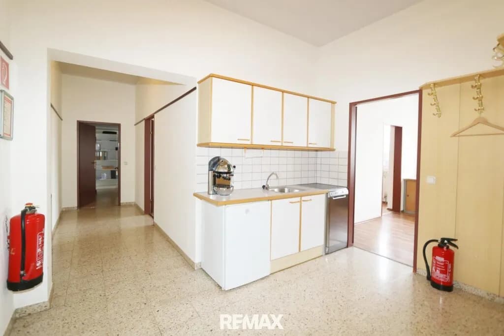 Immobilie mieten in Wels – 173 m², € 2.150 – Bild 10 von 10
