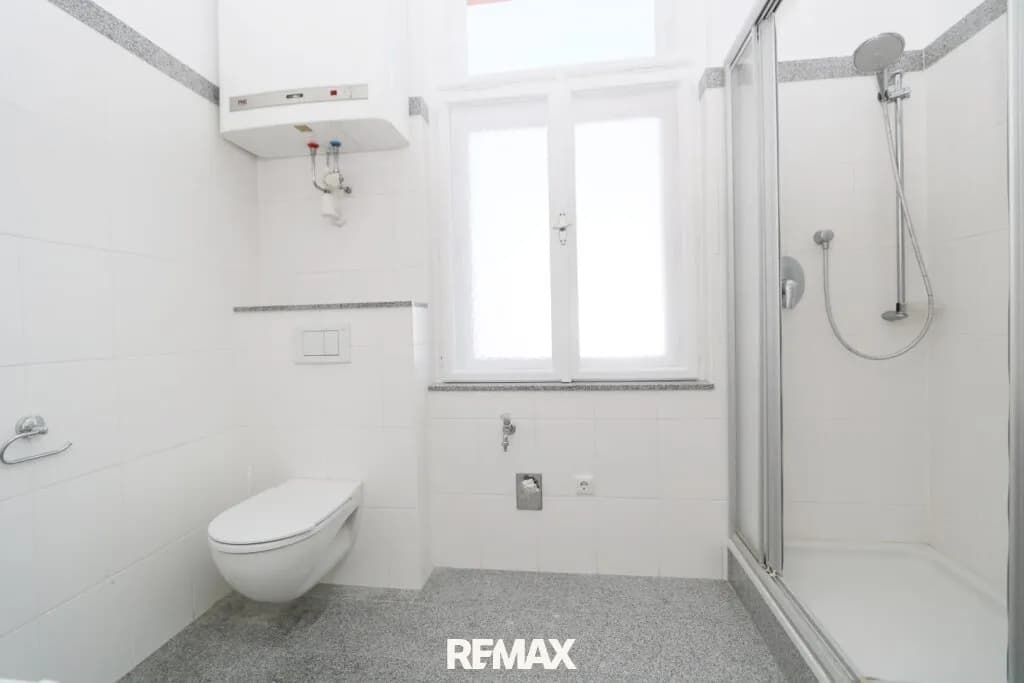 6-Zimmer-Gewerbeimmobilie mieten in Wels – 213 m², € 2.395 – Bild 14 von 14