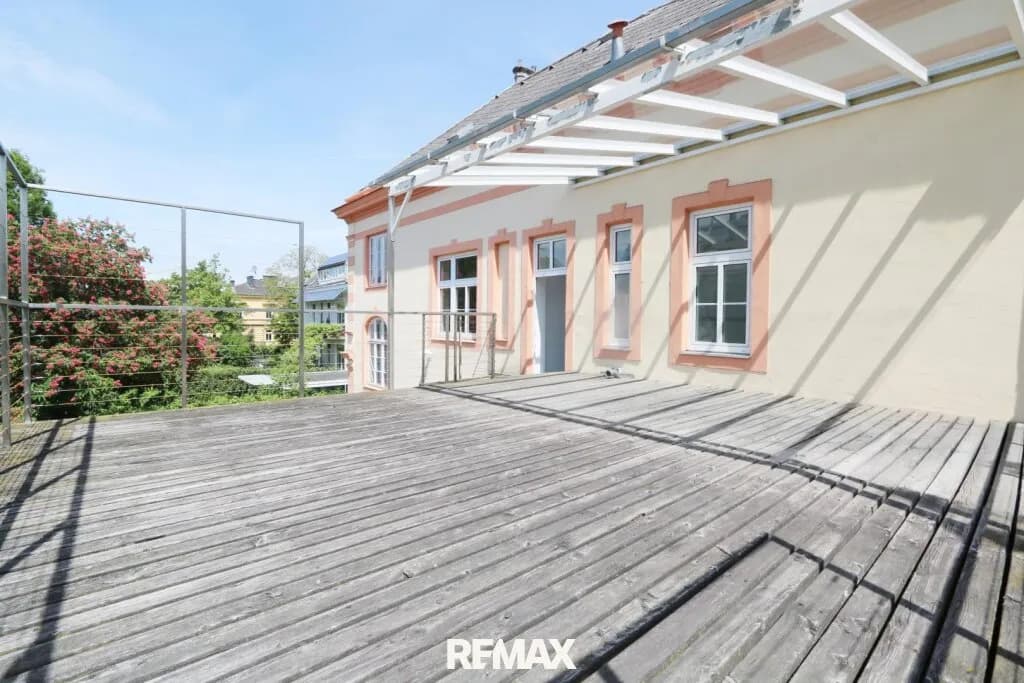 6-Zimmer-Wohnung mieten in Wels – 213 m², € 2.634