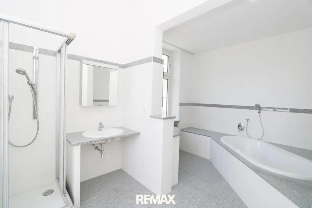 6-Zimmer-Wohnung mieten in Wels – 213 m², € 2.634 – Bild 6 von 13