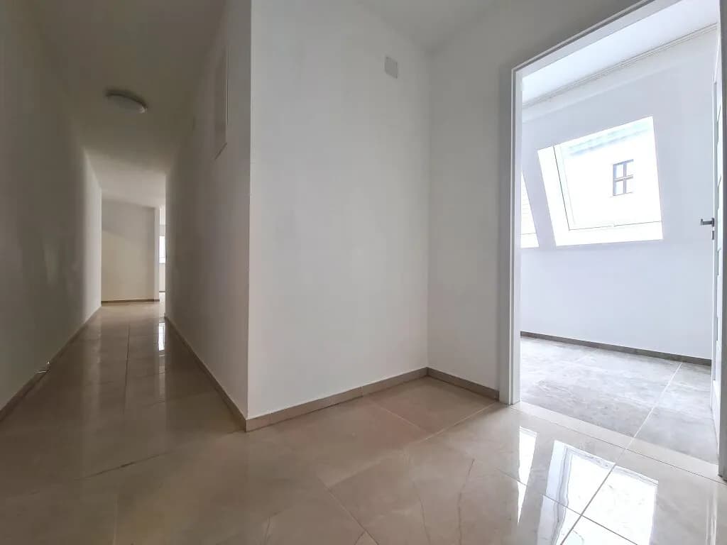 Gewerbeimmobilie kaufen in Neunkirchen – 332 m², € 650.000 – Bild 8 von 20