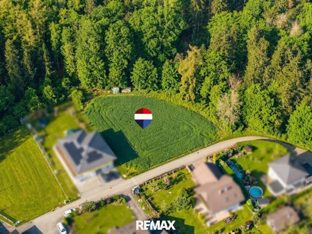 Grundstück kaufen in Braunau am Inn – 930 m², € 165.000