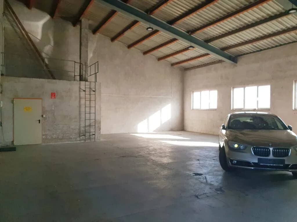 5-Zimmer-Gewerbeimmobilie mieten in Baden – 293 m², € 5.200 – Bild 10 von 13