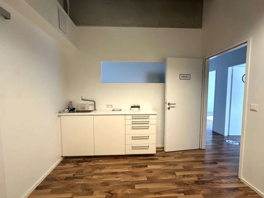 10-Zimmer-Gewerbeimmobilie mieten in Wien – 339 m², € 4.322 – Bild 5 von 30