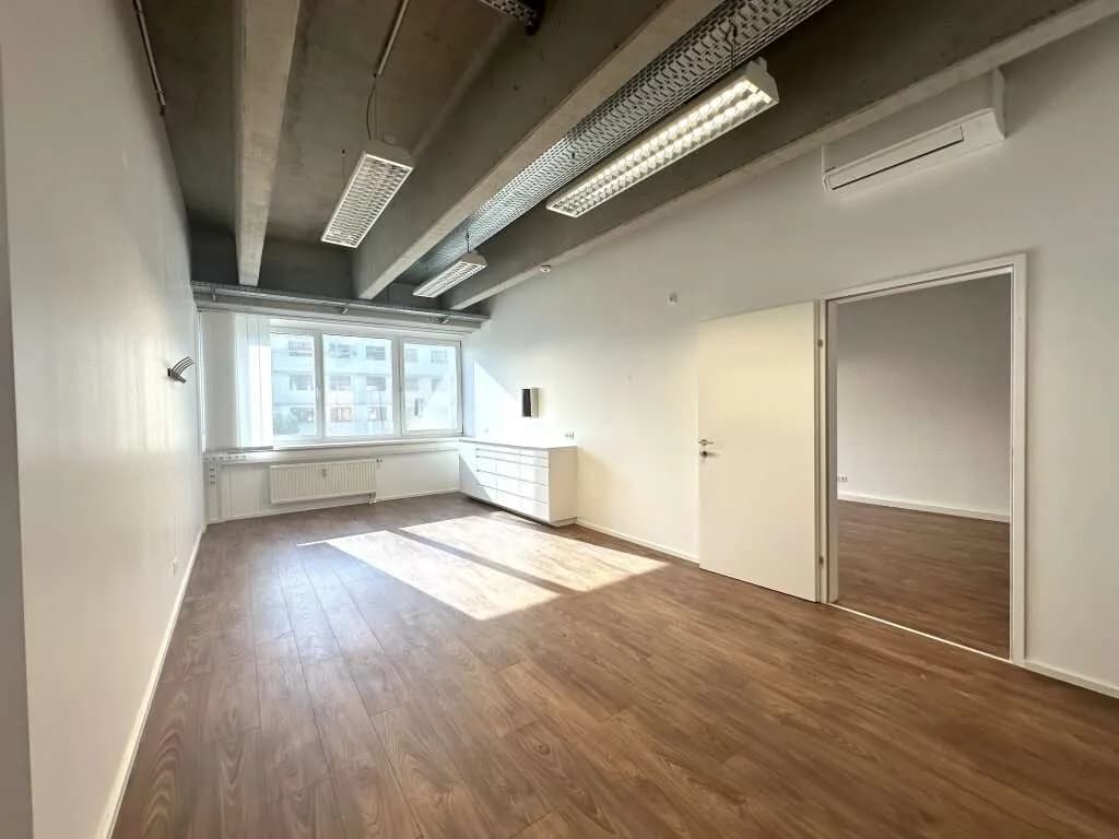 10-Zimmer-Gewerbeimmobilie mieten in Wien – 339 m², € 4.322 – Bild 12 von 30