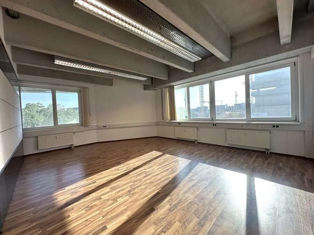 10-Zimmer-Gewerbeimmobilie mieten in Wien – 339 m², € 4.322 – Bild 16 von 30