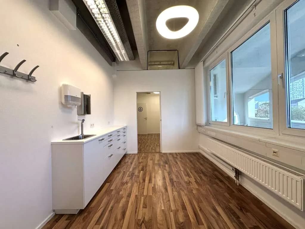10-Zimmer-Gewerbeimmobilie mieten in Wien – 339 m², € 4.322 – Bild 17 von 30
