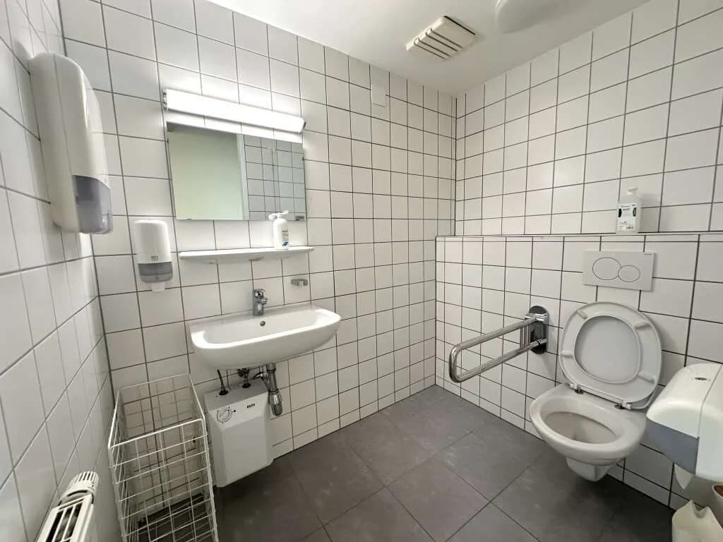 10-Zimmer-Gewerbeimmobilie mieten in Wien – 339 m², € 4.322 – Bild 24 von 30