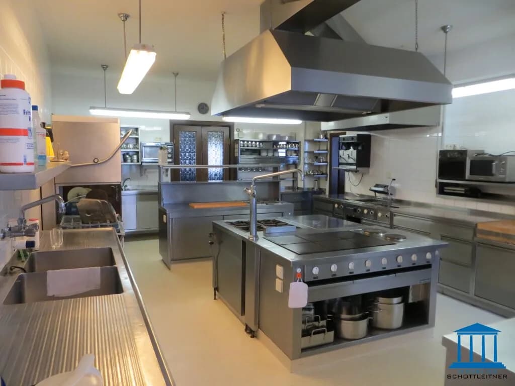 Gewerbeimmobilie kaufen in Neunkirchen – 650 m², € 590.000 – Bild 10 von 35