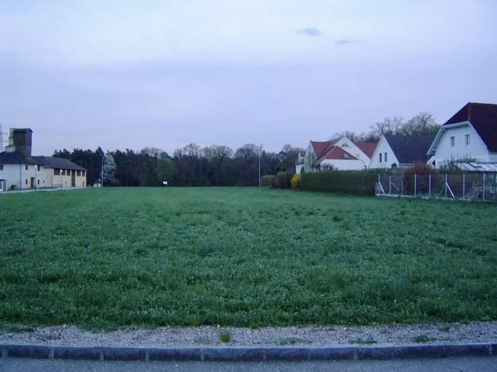 Grundstück kaufen in Amstetten – 1 051 m², € 224.000 – Bild 6 von 8