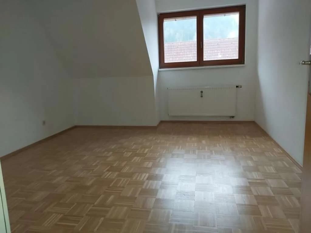2-Zimmer-Wohnung mieten in Bruck-Mürzzuschlag – 58,45 m², € 549 – Bild 3 von 10