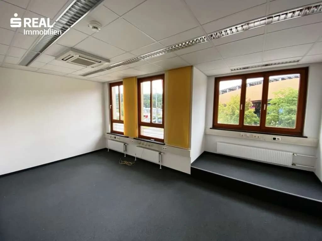Gewerbeimmobilie mieten in Sankt Pölten – 291 m², € 4.394 – Bild 6 von 17